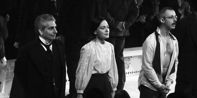 Photos: The Cast of AN ENEMY OF THE PEOPLE Takes Opening Night Bows Photos