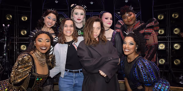 Photos: Aubrey Plaza Visits The New Queens of SIX on Broadway Photo