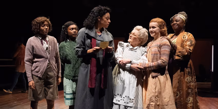 Photos: BALLET SHOES At National Theatre Photo