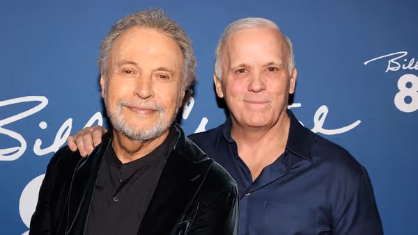 Photos: Billy Crystal & More Celebrate 860 Opening on Broadway