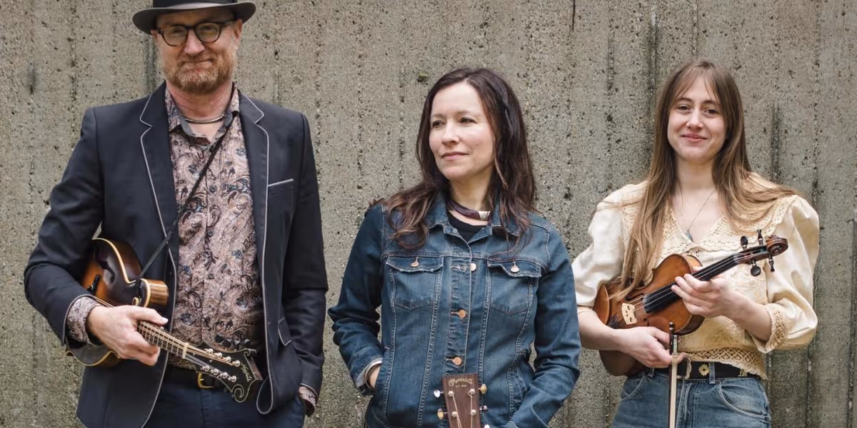 Photos: CANTRIP and LOW LILY to Perform Double Bill at Spire Center