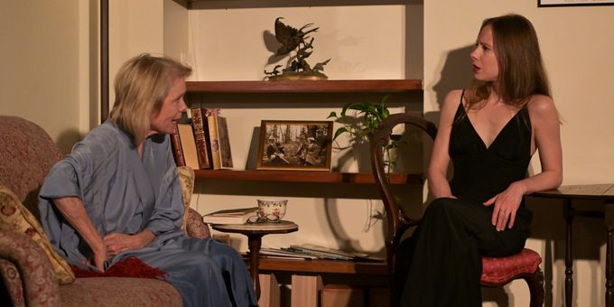 Photos: COLLECTED STORIES Starring Grace Kiley and Christina Toth Photos