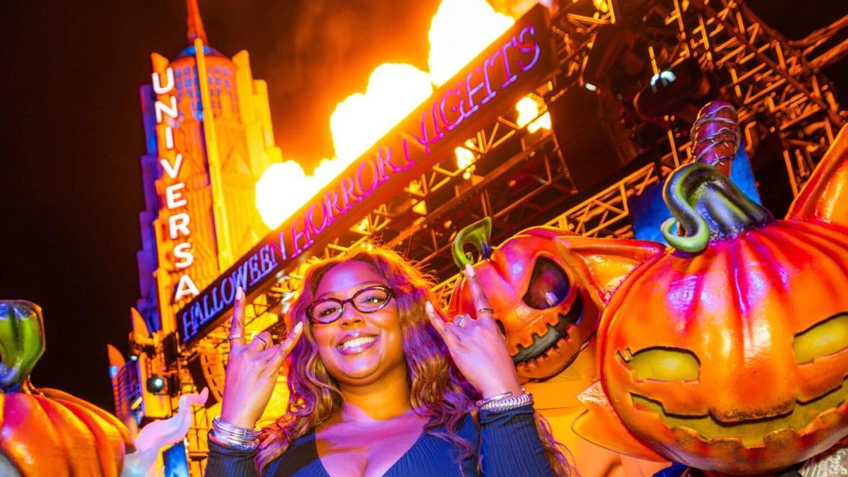 Photos: Celebrity Photos from Halloween Horror Nights at Universal Studios Hollywood