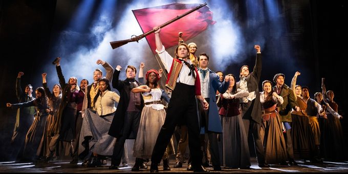 Photos: Check Out New Images of LES MISERABLES US Tour Photos