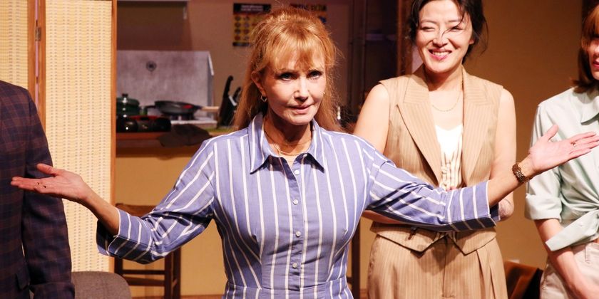 Photos: Rebecca De Mornay and the Cast of THE PUSHOVER Take Final Bows Photo