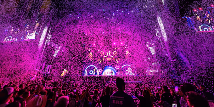 Photos: Cirque du Soleil Celebrates 30 Years at LIFE IS BEAUTIFUL's 10th Anniver Photos