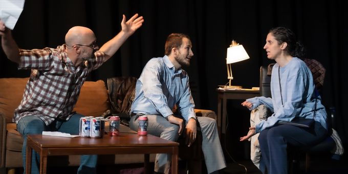 Photos: Conspiracy Theory Drama CON Premieres Off-Broadway Photos