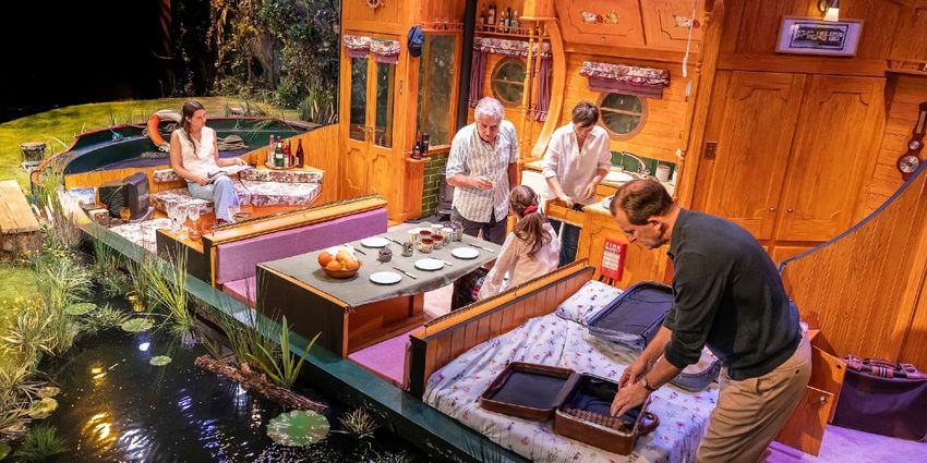 Photos: DON'T ROCK THE BOAT at the The Mill at Sonning Theatre Photo