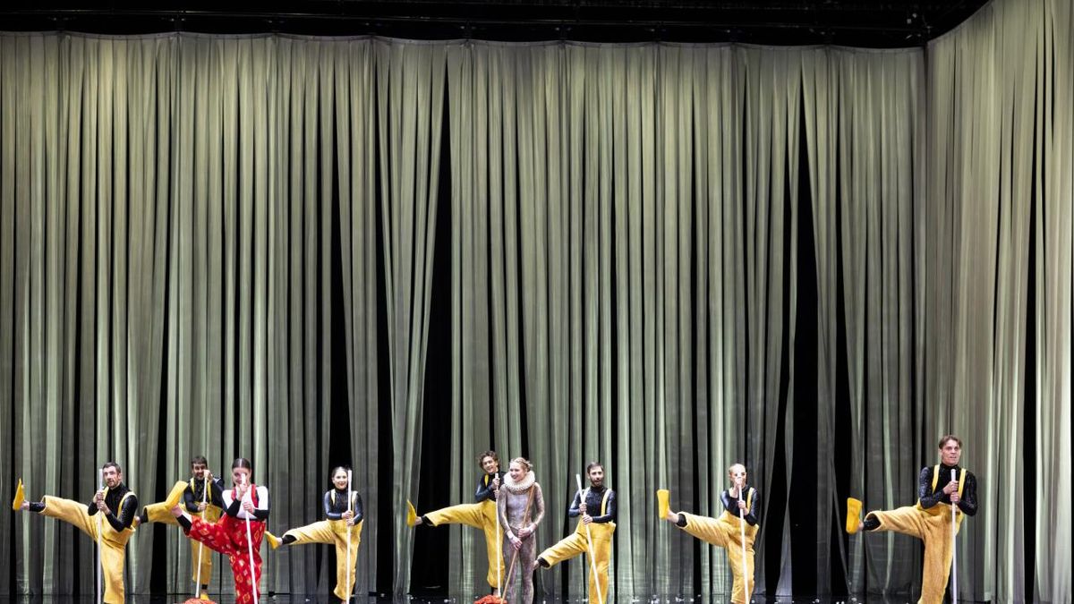 Photos: DUCK POND to Make McCallum Theatre Debut in Palm Desert
