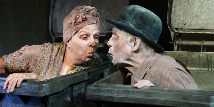 Photos: Douglas Hodge, Mathew Horne & More in ENDGAME Photos