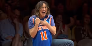 Video: EVERY BRILLIANT THING Star and Knicks Superfan Mariska Hargitay Celebrates Game 4 Win On Stage