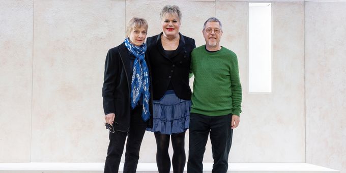 Photos: Eddie Izzard Gets Ready to Return to the Stage in HAMLET Photos