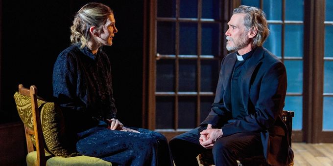 Photos: Ella Beatty, Lily Rabe, Billy Crudup and More in GHOSTS at Lincoln Cente Photos