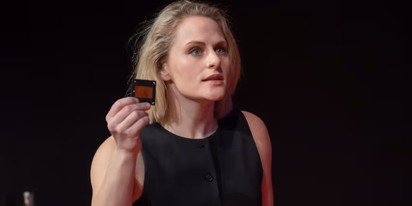 Photos: Emmy Winner Cady McClain Stars In THE SLIDE IS THE NEGATIVE Photo