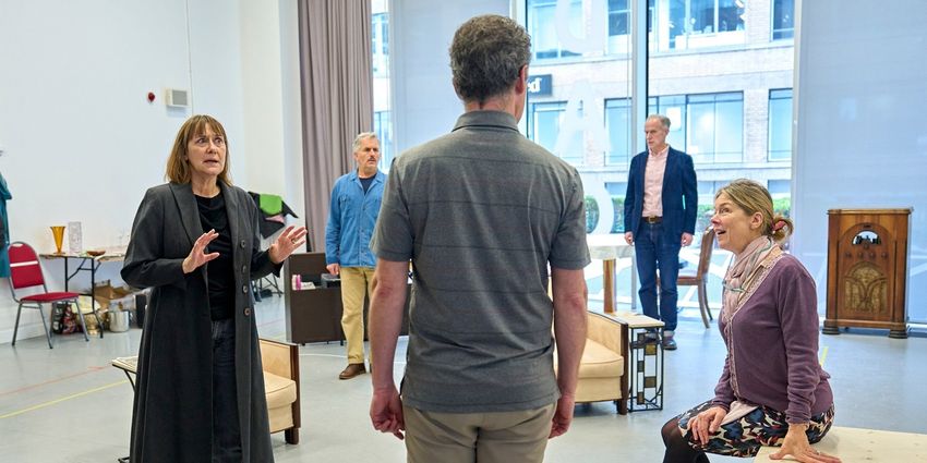 Photos: Menier Chocolate Factory’s FALLEN ANGELS In Rehearsal Photo