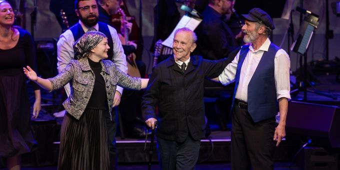 Photos: FIDDLER ON THE ROOF IN YIDDISH In Concert At The Soraya Photos