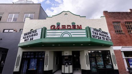 Photos: FOOTLOOSE: THE MUSICAL to Open Winter Garden Theatre with Dining Partnerships Photo
