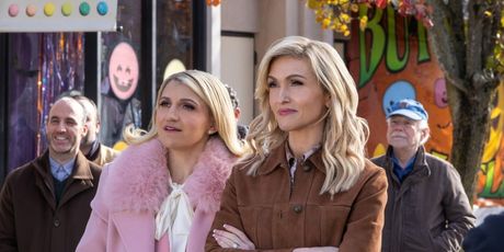 Photos: First Look at Guest Star Annaleigh Ashford in New Episode of STUMBLE Photo