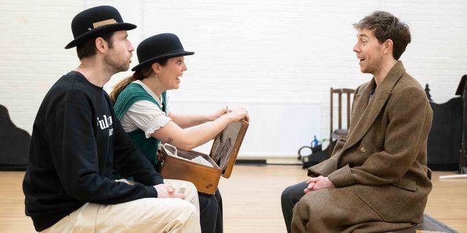 Photos: First Look at New UK Tour of THE 39 STEPS in Rehearsal Photos