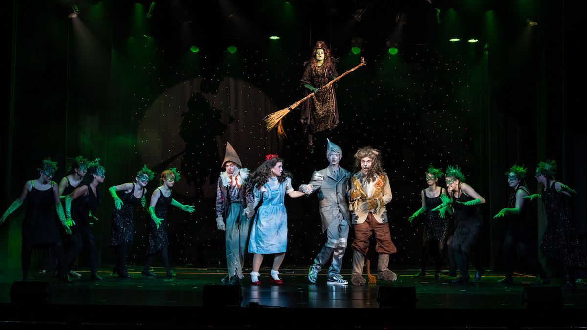 Photos: First look at MTVarts green cast of THE WIZARD OF OZ