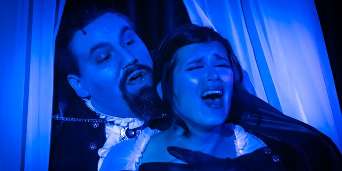 Photos: First look at Rise Up Art Alliance Community Theatre’s DRACULA Photos