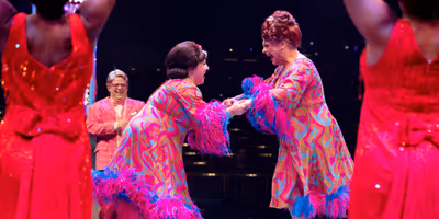 Photos: Ginger Minj Stars as Edna Turnblad in HAIRSPRAY at Broadway Sacramento
