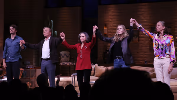 Photos: OTHER DESERT CITIES Cast Takes Opening Night Bows Photo