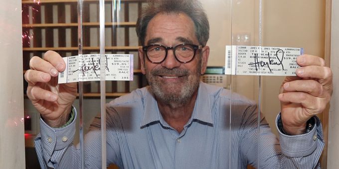 Photos: Huey Lewis Greets Fans at THE HEART OF ROCK & ROLL Box Office Opening Photos