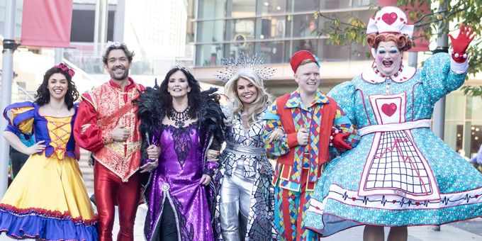 Photos: SNOW WHITE Panto Prepares for the Holiday Season At St Helens Theatre Ro Photos