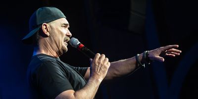 Photos: Inside Mount Vernon Arts Consortium presented Patrick Warburton Photo