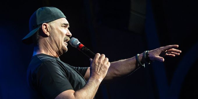 Photos: Inside Mount Vernon Arts Consortium presented Patrick Warburton Photos