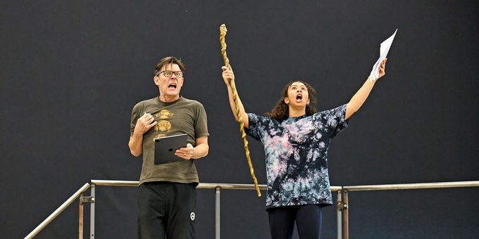 Photos: Inside Rehearsal For Spymonkey's THE FROGS Photos