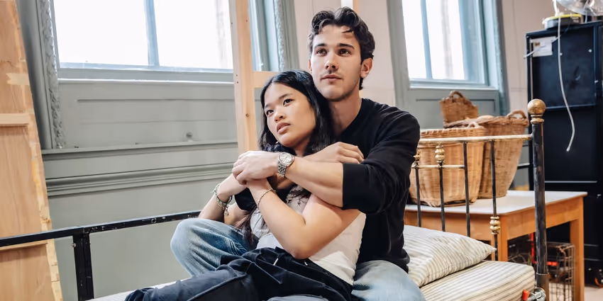 Photos: Inside Rehearsals for MISS SAIGON UK Tour Photo