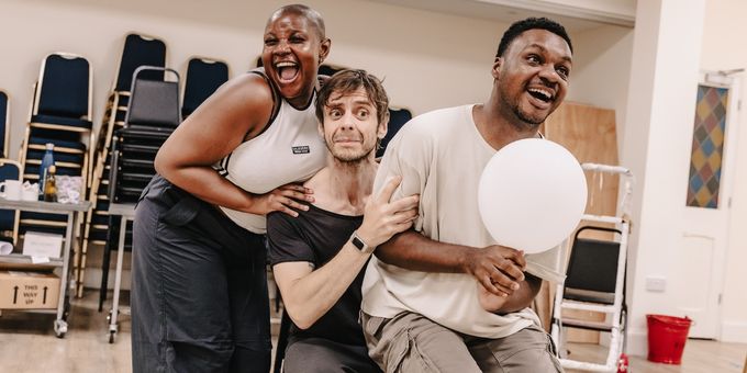 Photos: Inside Rehearsals for THE WHITE CHIP UK Premiere Photos