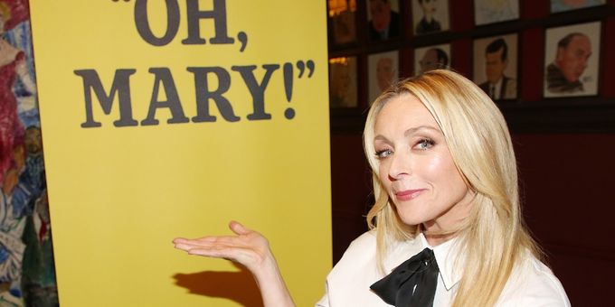 Photos: Jane Krakowski Meets the Press Ahead of Run in OH, MARY! Photos