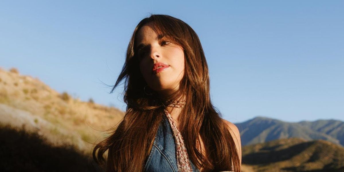 Photos: Jenna Raine Adds JEANS, BOYS & JESUS Tour Dates in Europe, U.K. in November