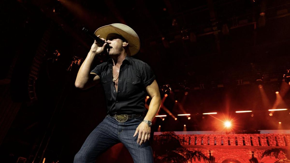 Photos: Jon Pardi's GAMBLIN' MAN TOUR 2026 Draws Capacity Crowds