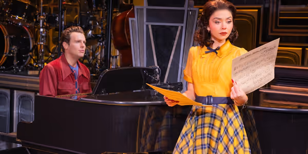 Photos: Jonathan Groff, Sarah Hyland and More in New JUST IN TIME Images
