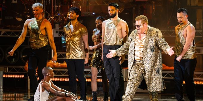 Photos: Josh Gad Rocks the Hollywood Bowl As JESUS CHRIST SUPERSTAR's 'King Hero Photos