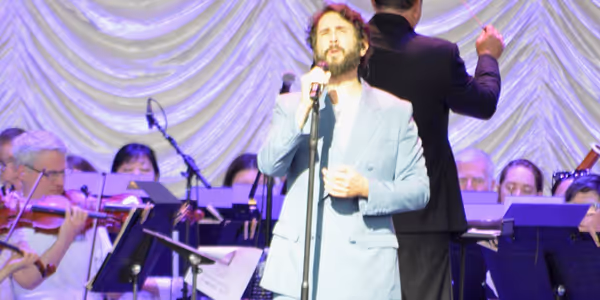 Photo Review: Josh Groban  Stage, Screen, and Symphony tour