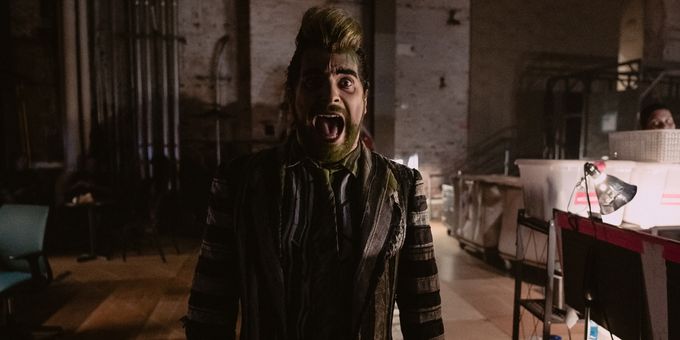 Photos: Justin Collette, Isabella Esler and More Backstage at BEETLEJUICE Photos