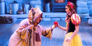 Photos: Laguna Playhouse's A SNOW WHITE CHRISTMAS