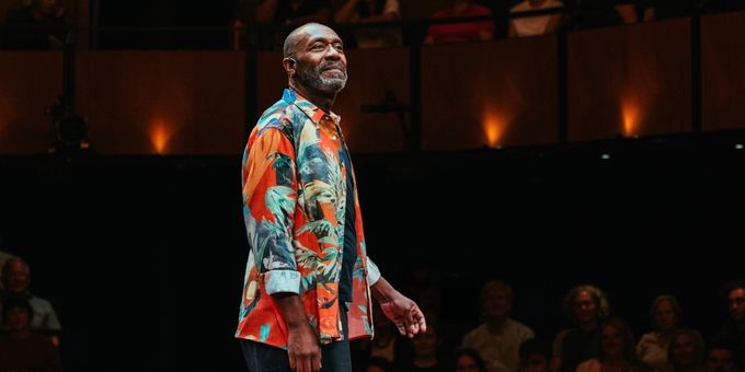 Photos: Lenny Henry in EVERY BRILLIANT THING @sohoplace Photos