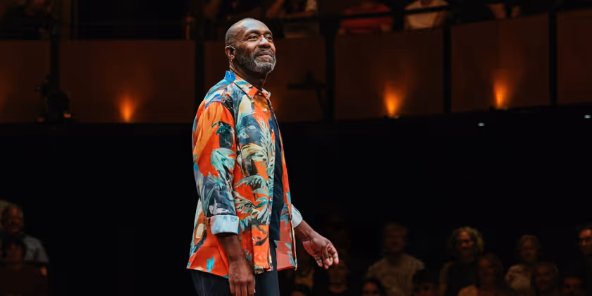 Photos: Lenny Henry in EVERY BRILLIANT THING @sohoplace Photo