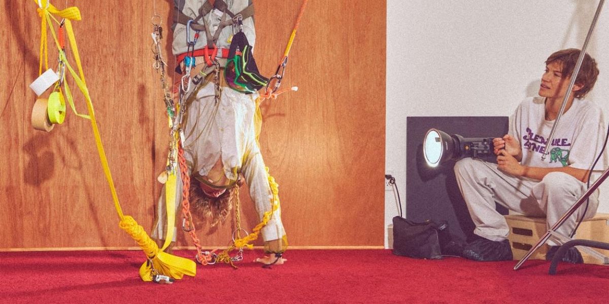 Photos: Mal Not Bad Releases DHF Video Starring Jon Gries
