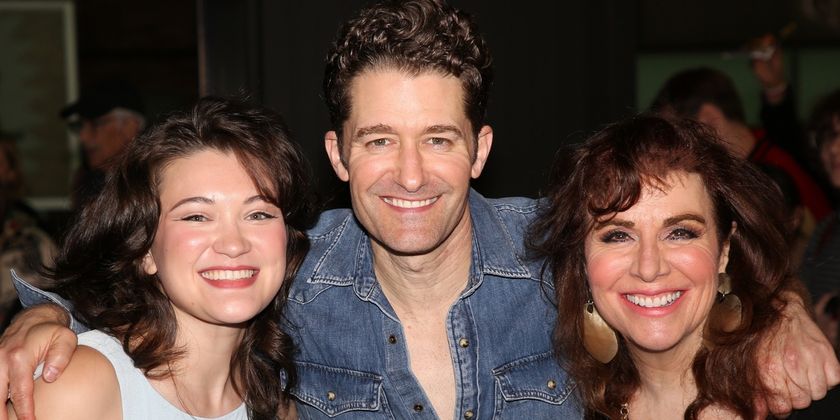 Photos: Matthew Morrison Greets Fans After First Performance in JUST IN TIME Photo