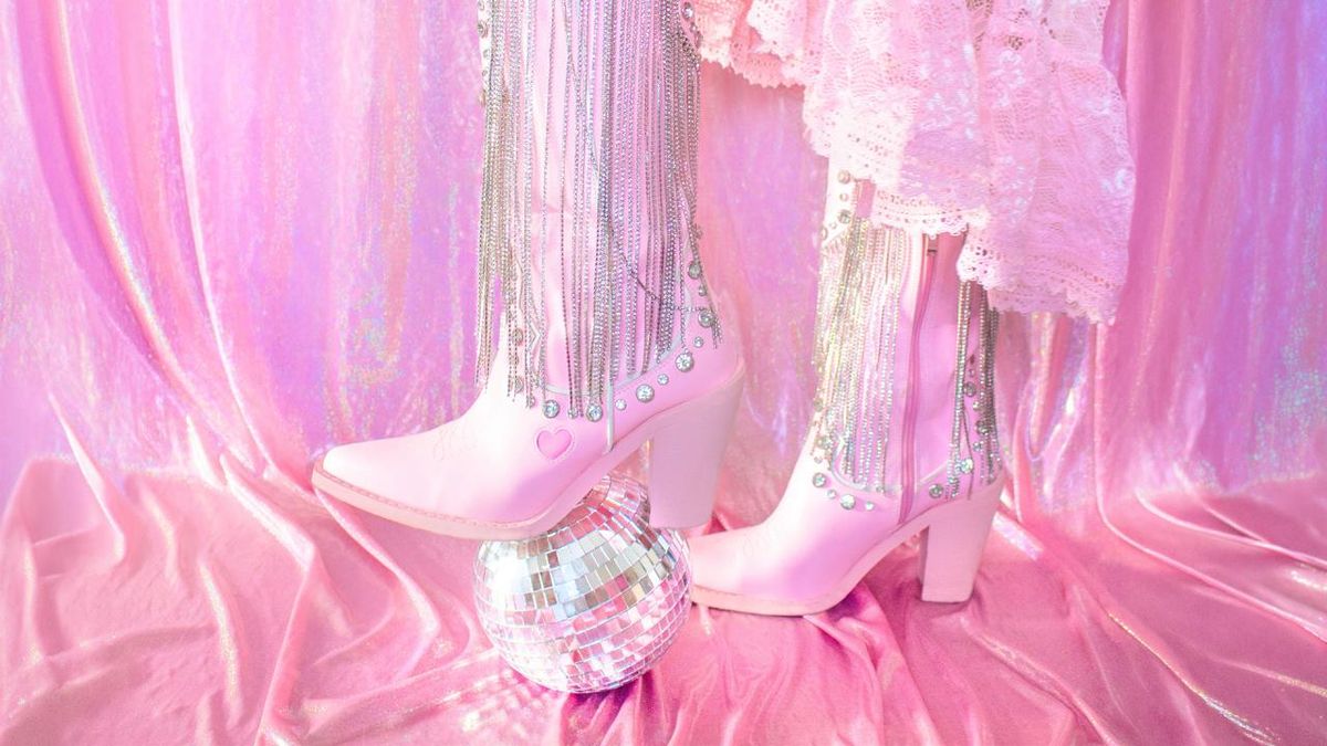 Photos: Melt Festival 2026 Expands With Asha Jefferies, Dolly Hoe-Down, Rubber Duck