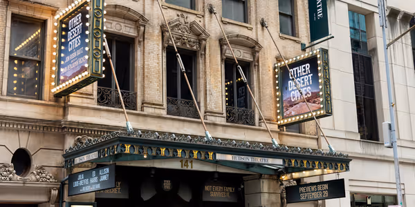 Up on the Marquee: OTHER DESERT CITIES Returns to Broadway Photo