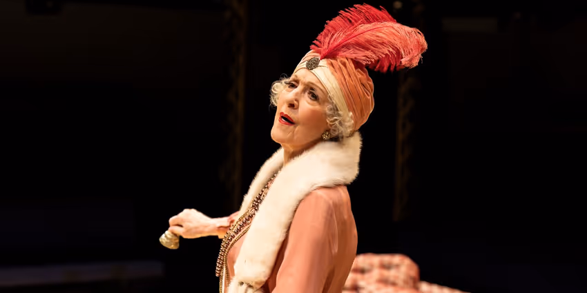 Photos: Patricia Hodge and Robert Bathurst in THE RIVALS Photo