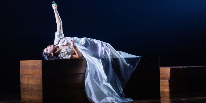 Photos: ROMEO AND JULIET at A.R.T. New Images Photos